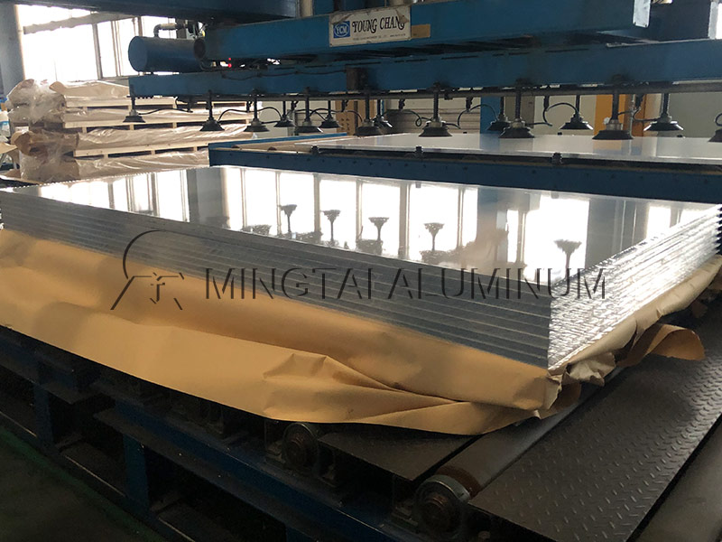 鋁制儲(chǔ)氣筒_罐體隔板_LNG儲(chǔ)罐系統(tǒng)鋁合金吊頂用5083鋁板性能優(yōu)良